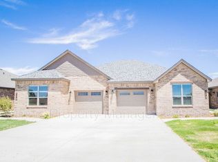 1709 102nd St #B, Lubbock, TX 79423