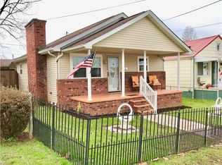 1230 W 12th St, Nitro, WV 25143