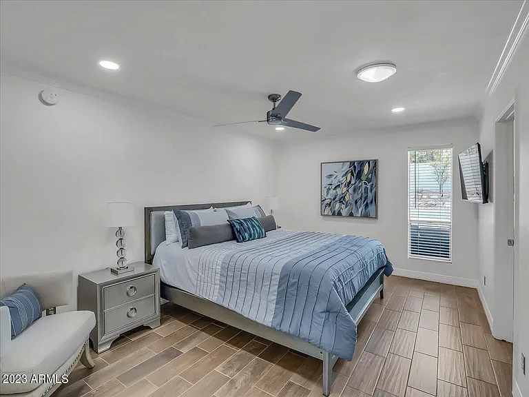3351 E Las Rocas Dr — Photo 28