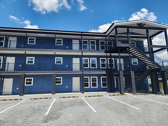 APARTMENT FRONT WITH SUFFICIENT PARKING SPACE