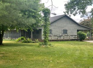 9515 E 750th Rd N, Walkerton, IN 46574