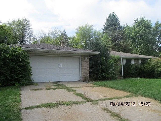 13356 Firestone Dr photo 1