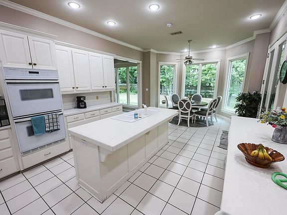 4th image of 1 Summer Creek Way