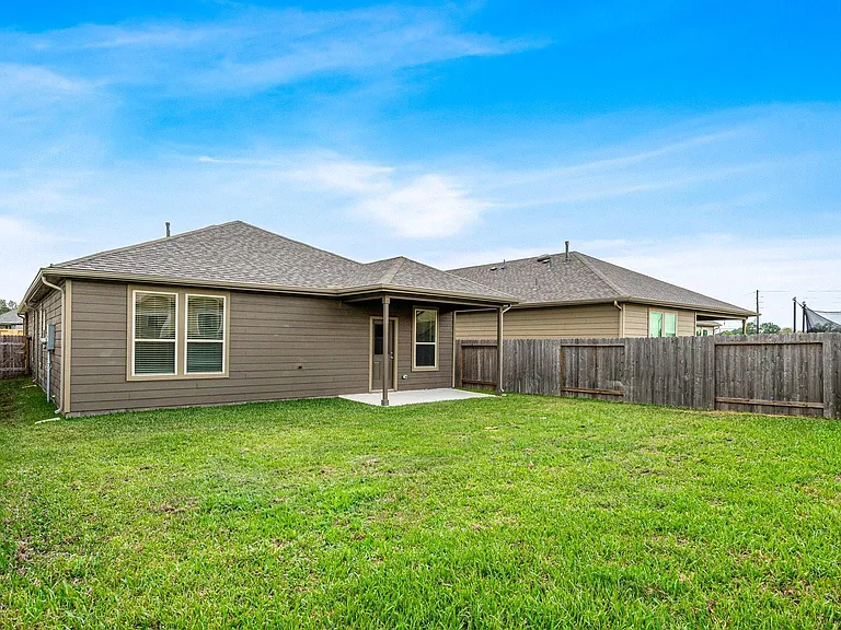 13582 Myrtle Gardens Blvd — Photo 23