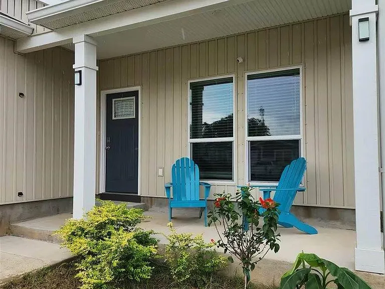 5446 Medina Rd — Photo 1