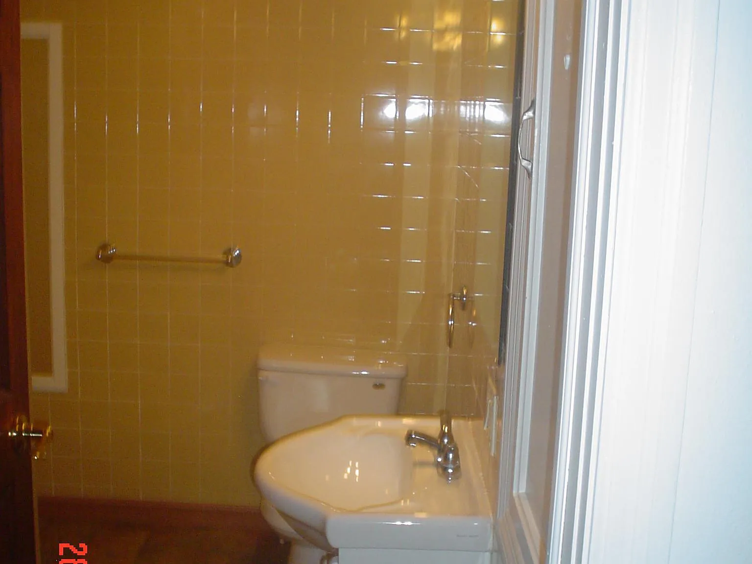 2 bed, 1200 sqft, $1,500 — Photo 3