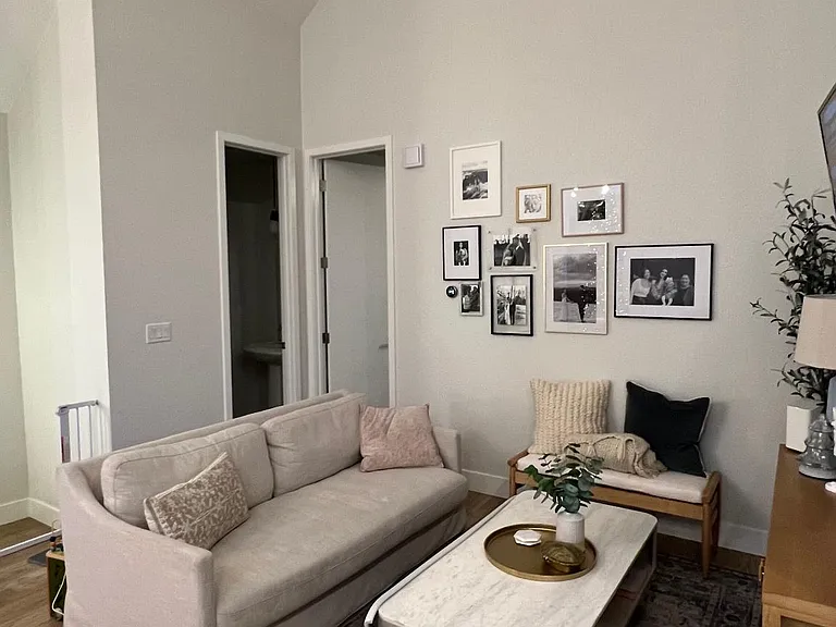 3411 Albion St #4-1 — Photo 8
