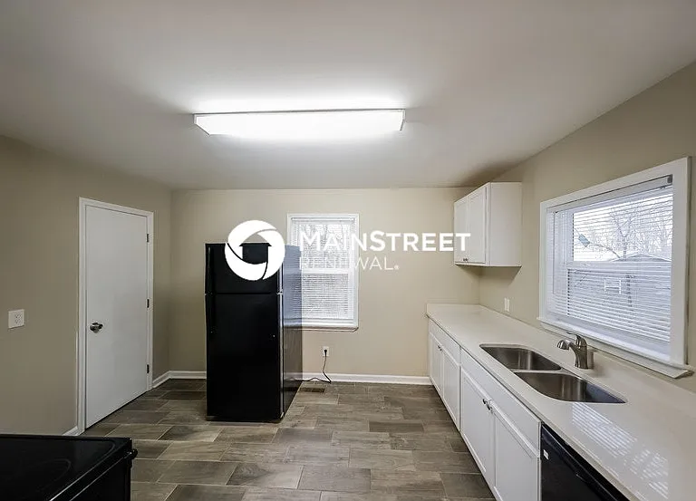 708 Drake Ave — Photo 7
