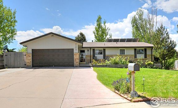 3rd image of 2209 Mountair Ln