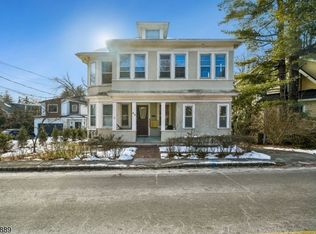 92 Hobart Ave, Millburn Twp., NJ 07078