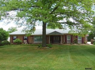 124 Dixie Dr, Red Lion, PA 17356