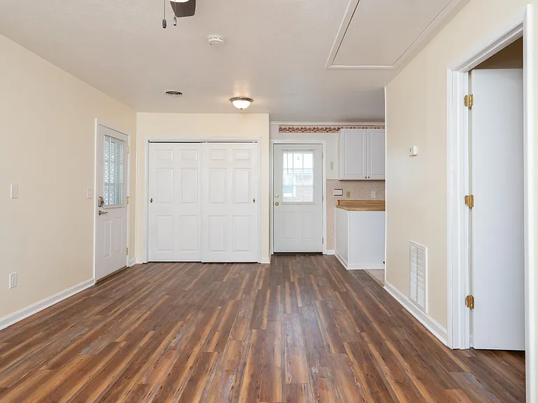 115 Cassidy Dr — Photo 9