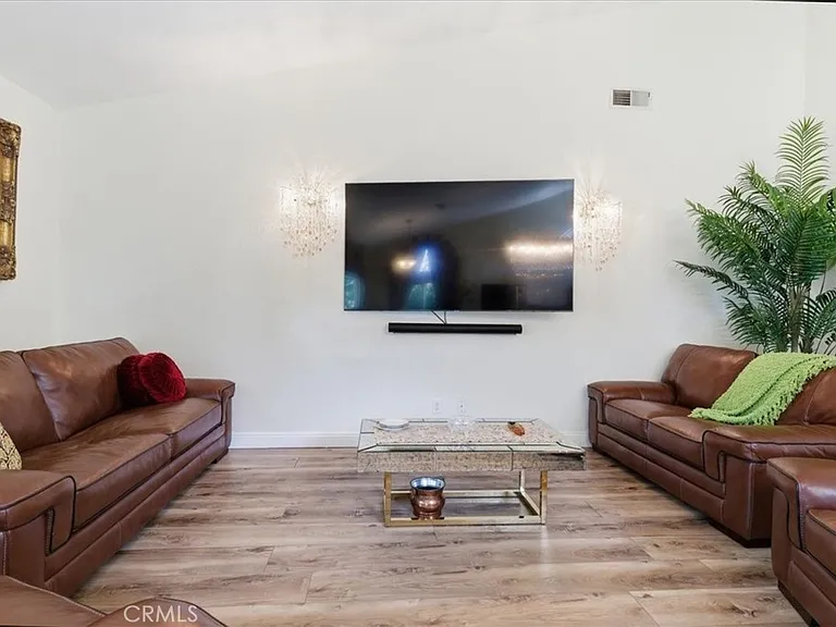 2749 Silver Oak Pl — Photo 12