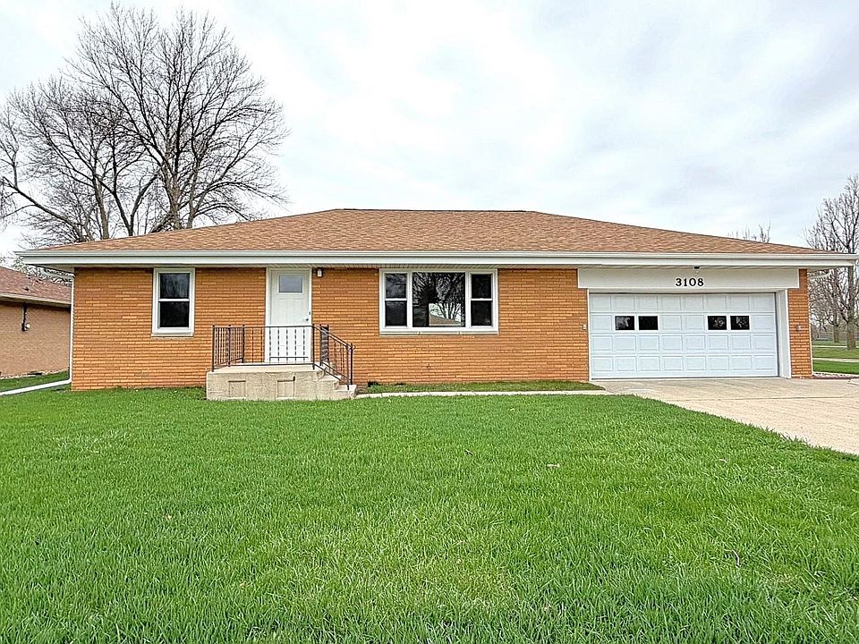 1st image of 3108 4th St