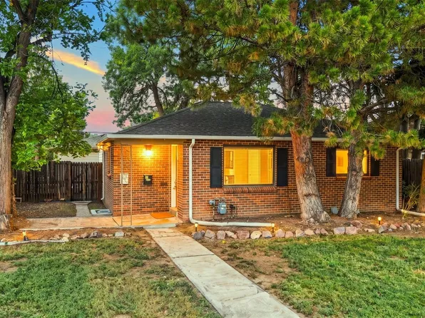 3395 N Oneida Street, Denver, CO 80207