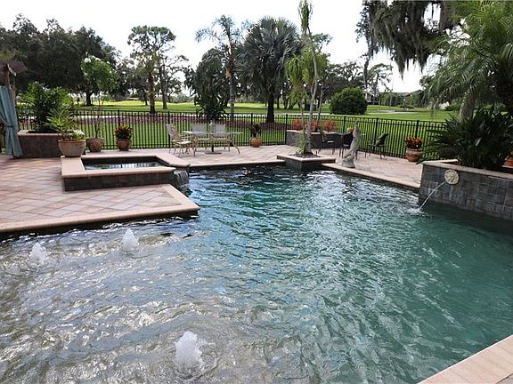 3rd image of 2808 Wedgewood Dr