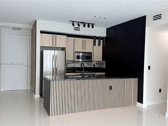 2nd image of 79 SW 12th St #Penthouse 4008s