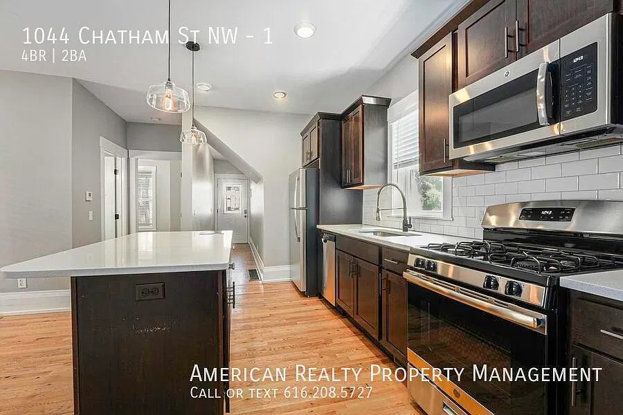 1044 Chatham St NW — Photo 2