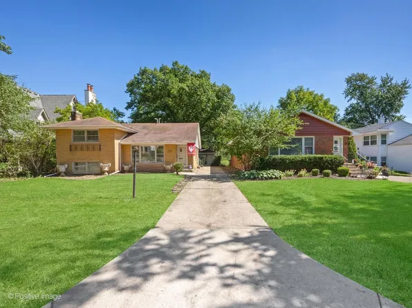 17 N Quincy St, Hinsdale, IL 60521