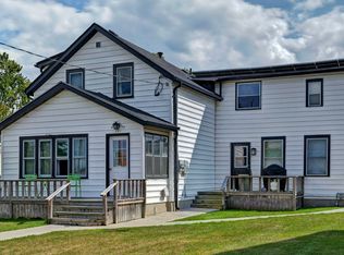 221 Michigan Ave #6, Pt Edward, ON N7V1E7