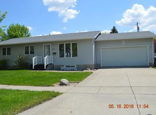 2103 N 30th Ct, Fort Dodge, IA 50501