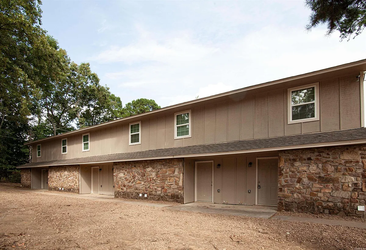 Building Photo - 8906 Morris Manor Dr #6