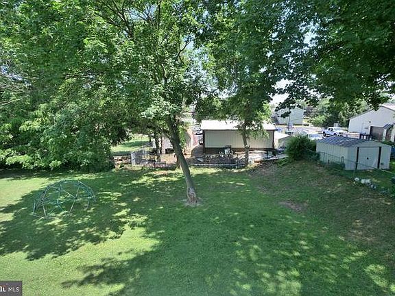 4th image of 104 McMurray St