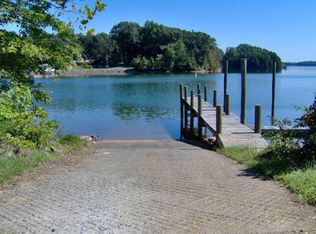 5 Montevista Rd, Union Hall, VA 24176