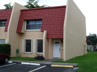 46 Pleasant Hill Ln, Tamarac, FL 33319