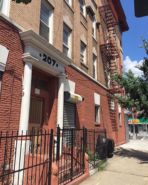 1st image of 207 Winthrop St APT 1L