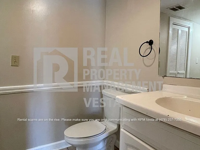 943 Cole St #5 — Photo 8