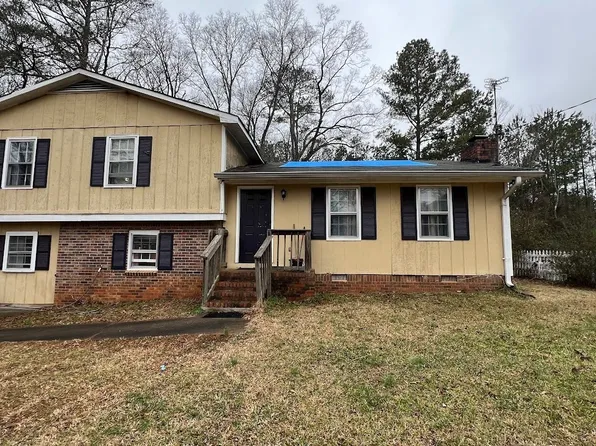 315 Henson Cir, Carrollton, GA 30117