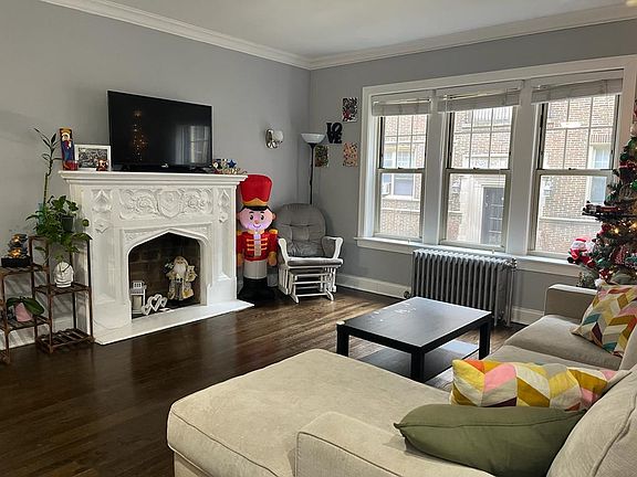 5th image of 934 Judson Ave APT 1w