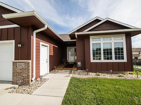 2nd image of 1012 Pinebrook Ct
