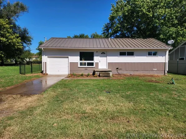 5609 W 3rd St, Tulsa, OK 74127