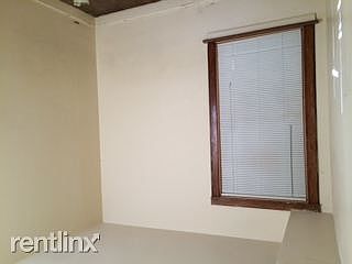 photo1