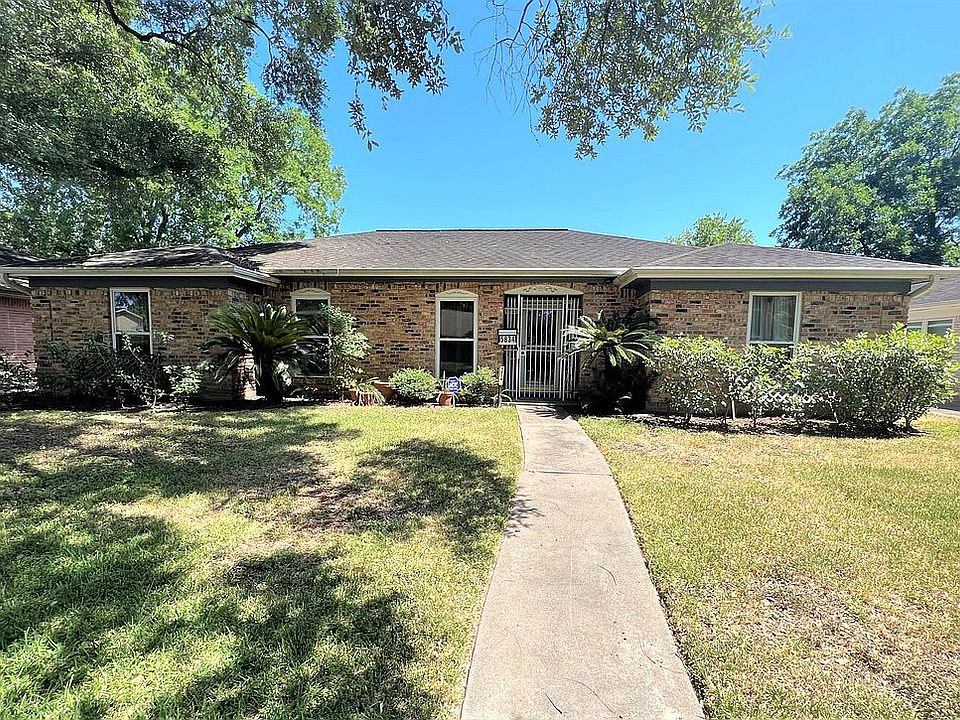 1st image of 5834 Queensloch Dr