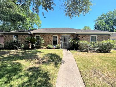 5834 Queensloch Dr, Houston, TX, 77096