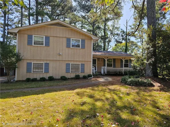 4166 Signal Rdg SW, Lilburn, GA 30047