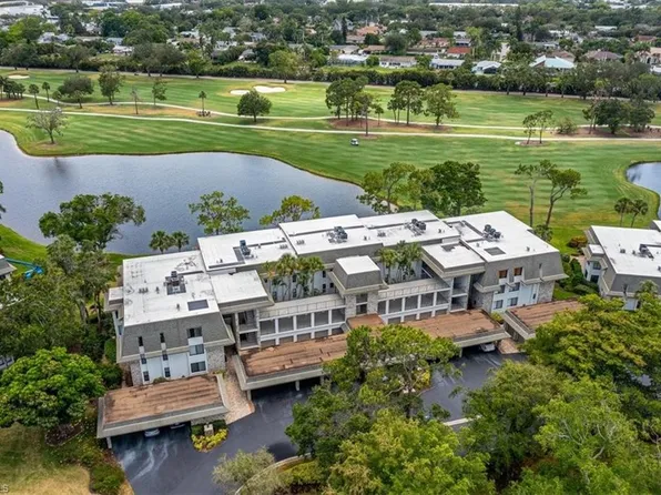 631 Wildwood LN, NAPLES, FL 34105