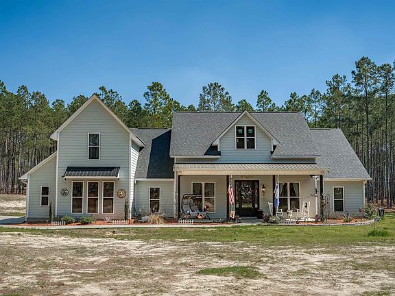 2nd image of 2138 Lockhart Rd