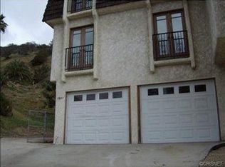 9957 Edmore Pl, Sun Valley, CA 91352