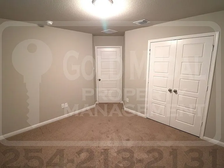 1810 Horatio St — Photo 12