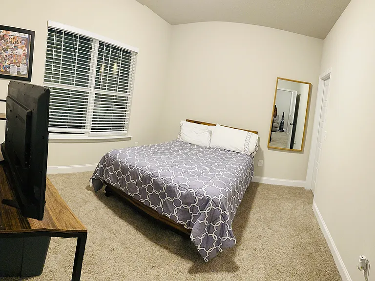 1297 Gregory Landing Dr — Photo 9