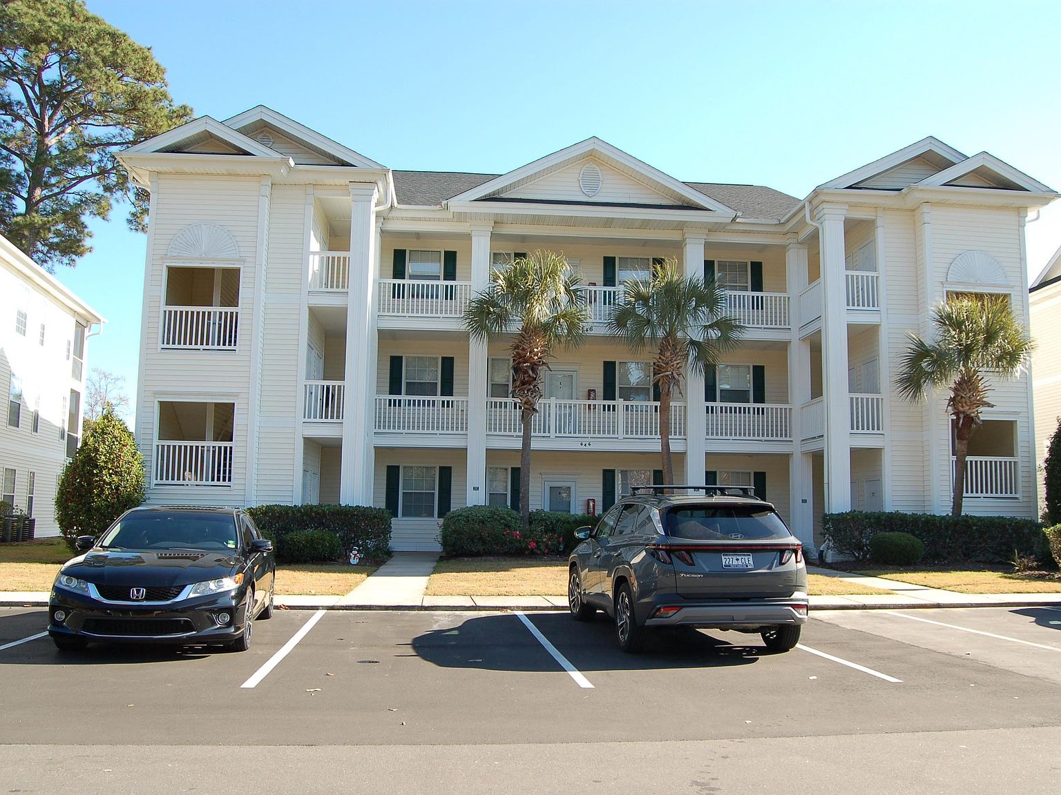 646 NE River Oaks Dr #47D