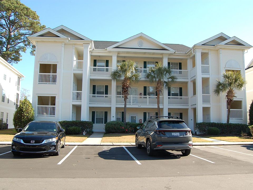 1st image of 646 Oak Dr S #47D