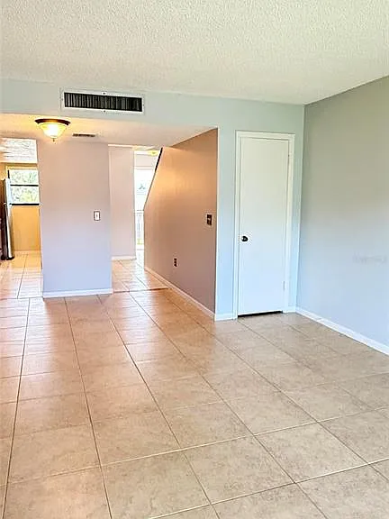 190 Paradise Blvd #9 — Photo 9