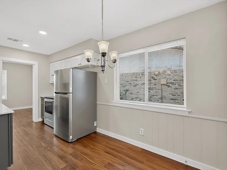 1717 Japonica Ln — Photo 13