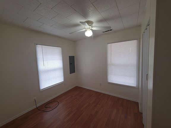 5th image of 1318 S College Ave