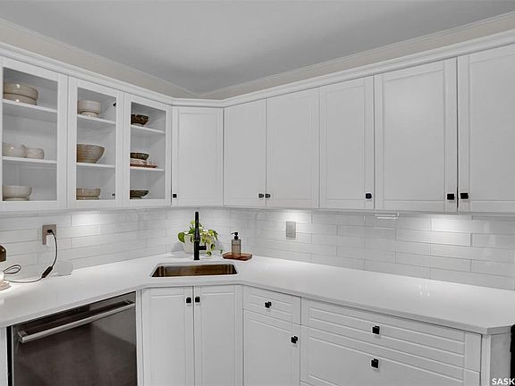 4th image of 2807 Fleury STREET